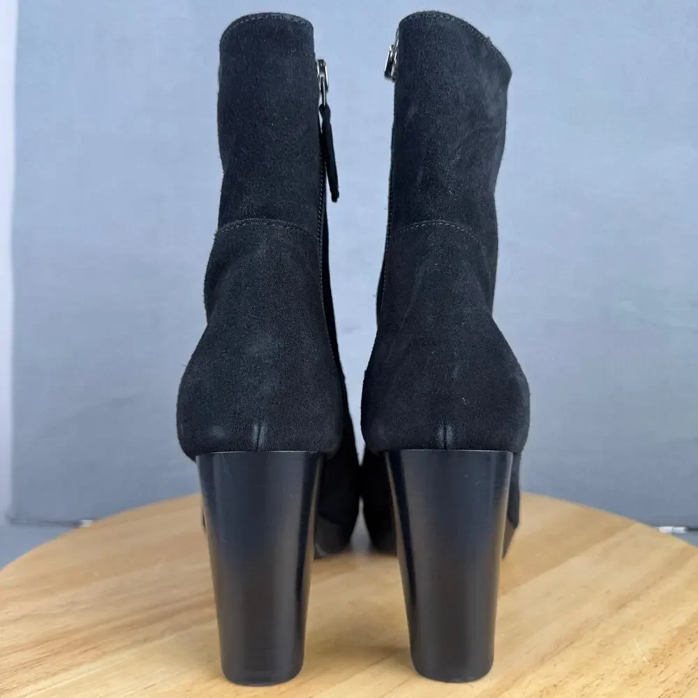 Aquatalia Regan Black Suede Platform Bootie Almond Toe‎ Zip Up Women’s Size 9 US